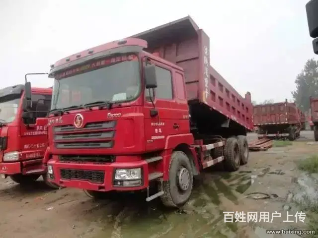 重磅消息！陕汽德龙340马力后八轮工程车低价甩卖的图片