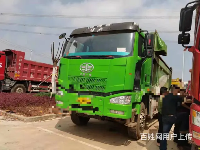 国五后八轮环保车350马力解放J6P5米8货的图片