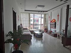 万方公寓带室外阳台。可烧烤BBQ买七送八