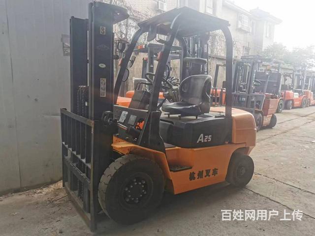 二手叉车合力4.5吨内燃平衡重式座驾式起重铲车的图片