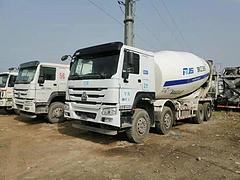 出售19年二手豪沃搅拌车 380马力 大20方