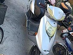出售银色雅迪电动车