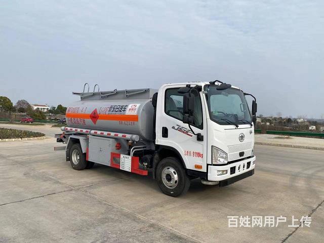 解放轻卡5吨油罐车 实惠 拉油多140马力的图片