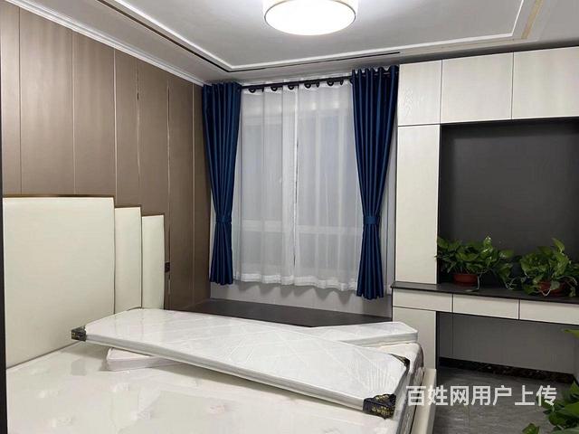 嘉澜地，精装3居，好楼层，送车位储藏室，86万的图片
