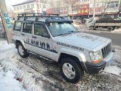 Jeep Jeep2500 2005款 2.5 手动 四驱版