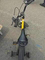 闲置物品    鱼跃牌电动轮椅