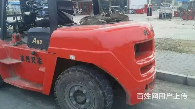 单位卖——二手叉车（免费送货）的图片