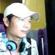 学美容 美发 化妆 美甲 盘发 到绝妙学校