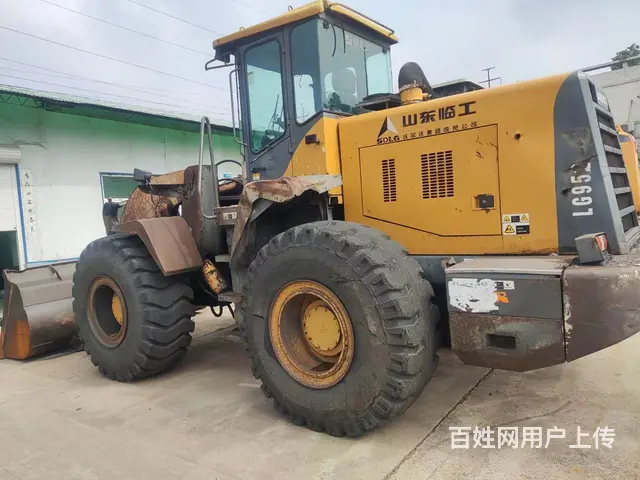 出售10年临工50装载机，发动机没一点废气，变速箱的图片