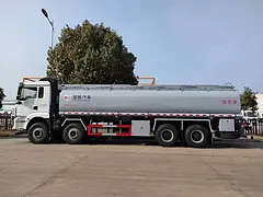 陕汽德龙前四后八洗井液运输车 供液车 油田专用车