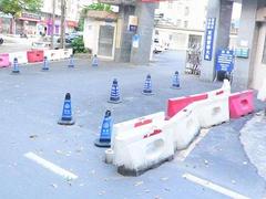 南关路交警大队对面大院有房出租
