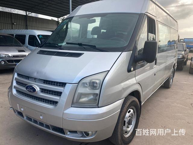 2011年6座小型加长版柴油福特mpv