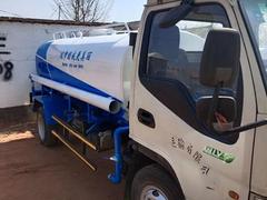 洒水车