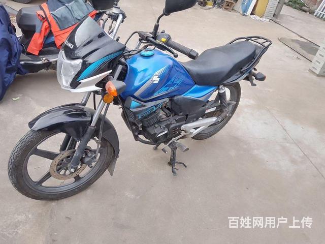 出售二手摩托的图片