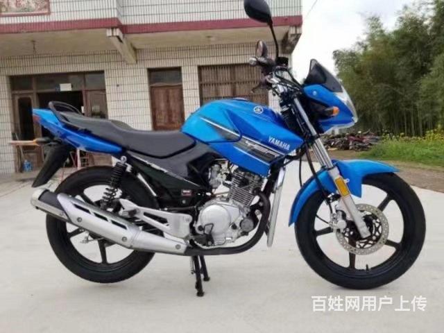批发二手摩托车的图片