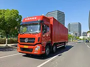 17年6月东风天龙9米6电动飞翼 车况精品