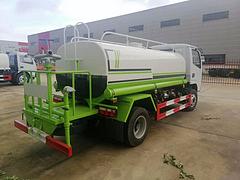 保定东风多利卡5方蓝牌洒水车 包上户