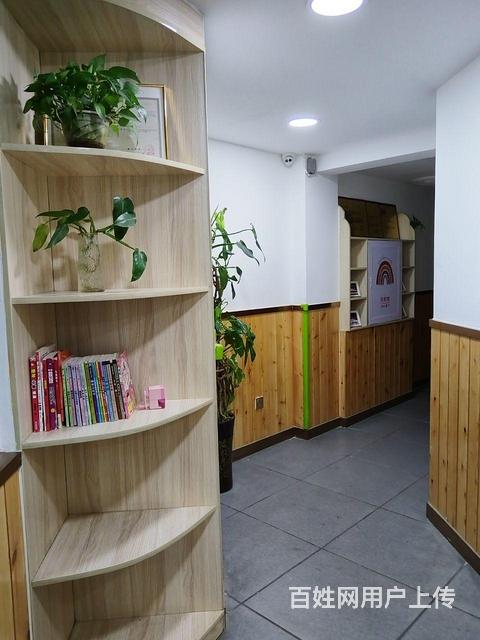 五州帝景二十三校旁晨光文具店二楼卓优托管中心转让的图片