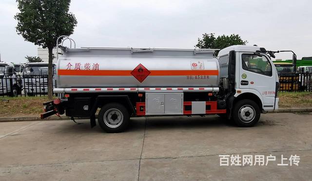 信阳国六东风8吨加油车厂家报价手续齐全多少钱的图片
