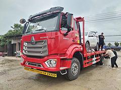 国六重汽豪沃平板拖车 挖机拖车 来电咨询有优惠