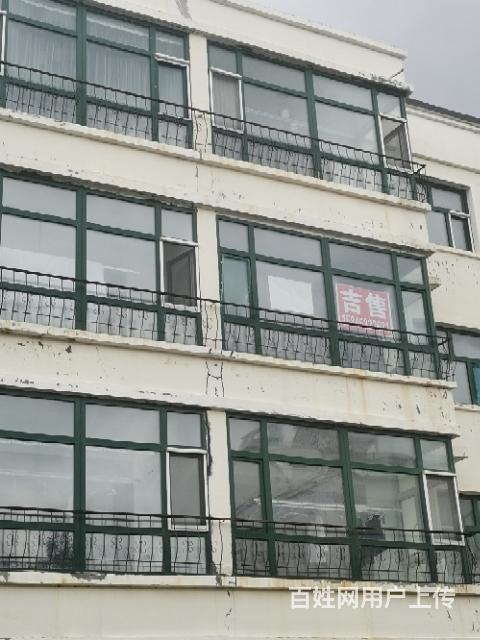 低价出售兴凯湖房子的图片
