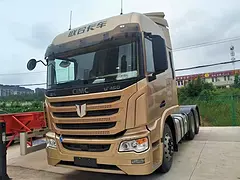 国六预挂：联合重卡440马力双驱牵引车