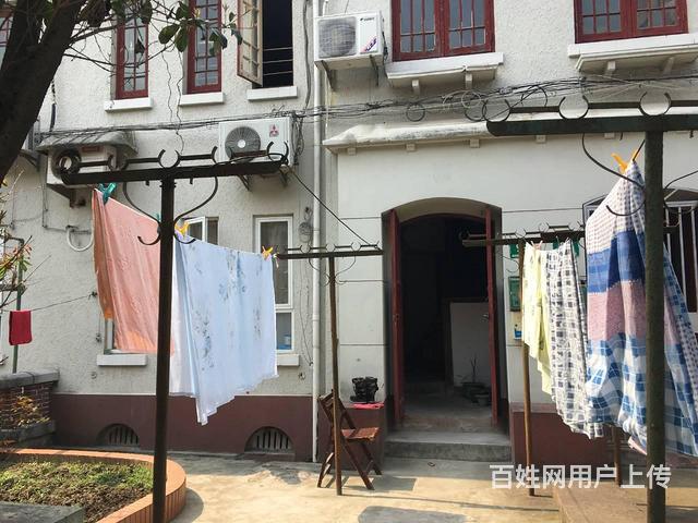 杨树浦路3061弄老洋房2楼中装全配洗卫独用