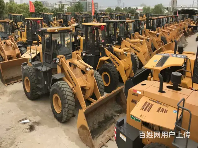 现货出售二手30，50装载机，全国包邮的图片