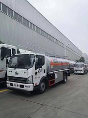 东风 江淮 解放 油罐车包上户 工地专用加油车