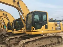 低价出售原装小松200、220、240等二手挖掘机