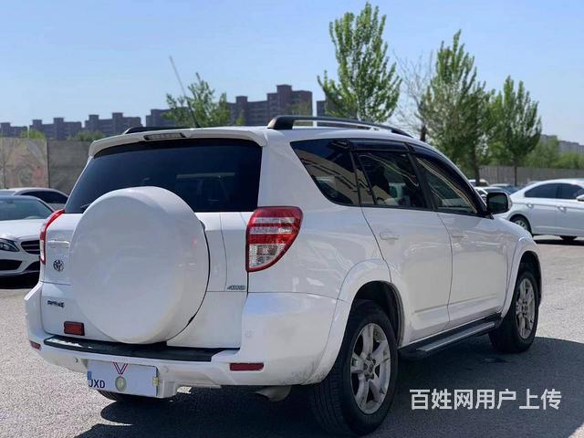 丰田RAV4 2012款 2.4 自动 豪华炫装版的图片