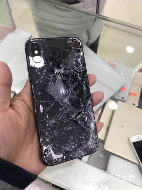 苹果手机8x/8p后盖壳玻璃摔坏能单换吗多少钱?