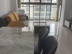 1100包物业押一付一