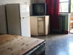 一中家属院 普通住宅1厅 简单装修