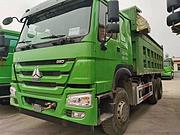 十台17年国五环保绿豪沃380马力5米8个人车