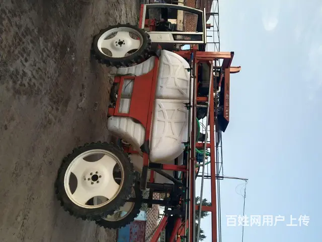 卖四驱四轮转向高架打药车的图片