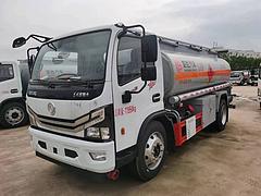 东风多利卡7吨油罐车 170马力 首付百分之十即可