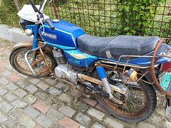 ax100
