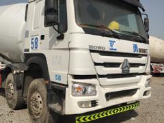 开封出售18年豪沃国五大20方搅拌车 原装原版