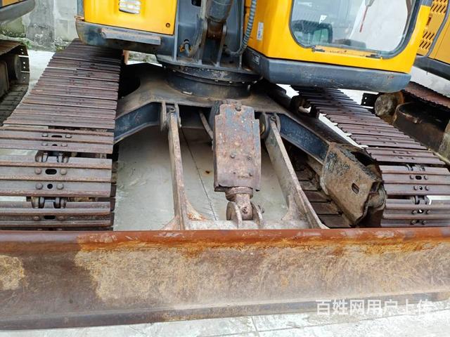 低价出售 二手挖掘机三一75 保质一年 包运费的图片
