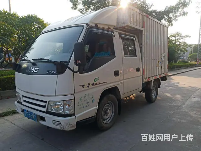 柴油江铃 厢式货车的图片
