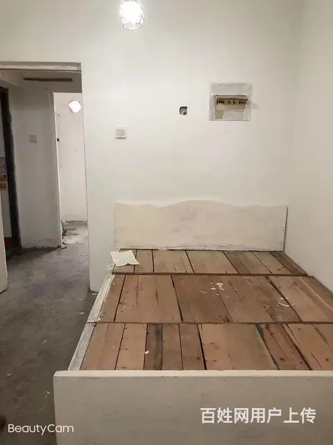 彩屯华联后侧单室阁楼出租月300元包供暖的图片
