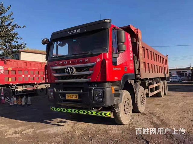 出售一台18年的红岩杰狮，个人车8米2的图片