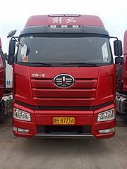出售19年8月二手牵引车解放J6p，两台本地一手车