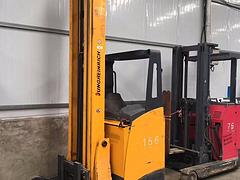 转让精品丰田三支点电瓶叉车 1吨2吨丰田电瓶叉车