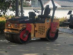 个人三吨压路机出售