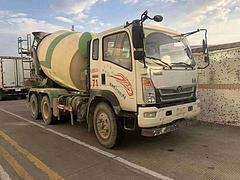 大10方二手小型搅拌车 后八轮 国五 重汽上装