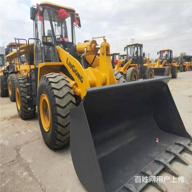 平顶山周围二手装载机市场 龙工50装载机，侧翻铲车的图片