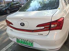 比亚迪 秦 2018款 1.5T 双离合 智联精英型