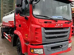 精品洒水车